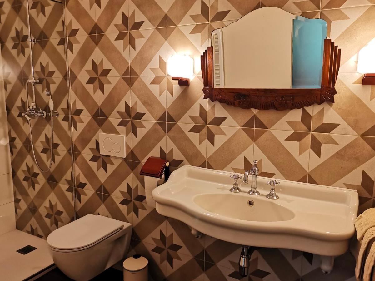 La Villa Du Pre Du Cerf Spa Bagian luar foto