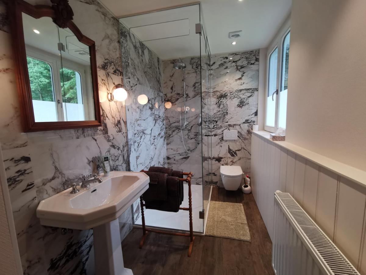 La Villa Du Pre Du Cerf Spa Bagian luar foto