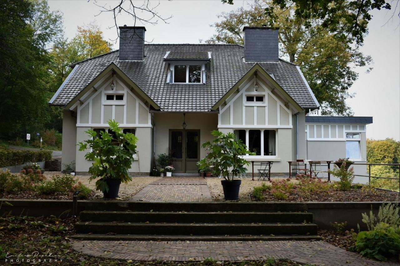 La Villa Du Pre Du Cerf Spa Bagian luar foto