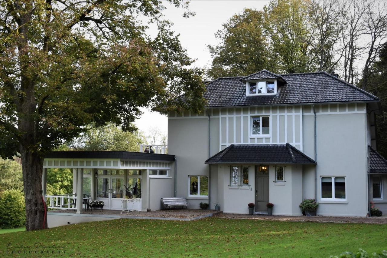 La Villa Du Pre Du Cerf Spa Bagian luar foto